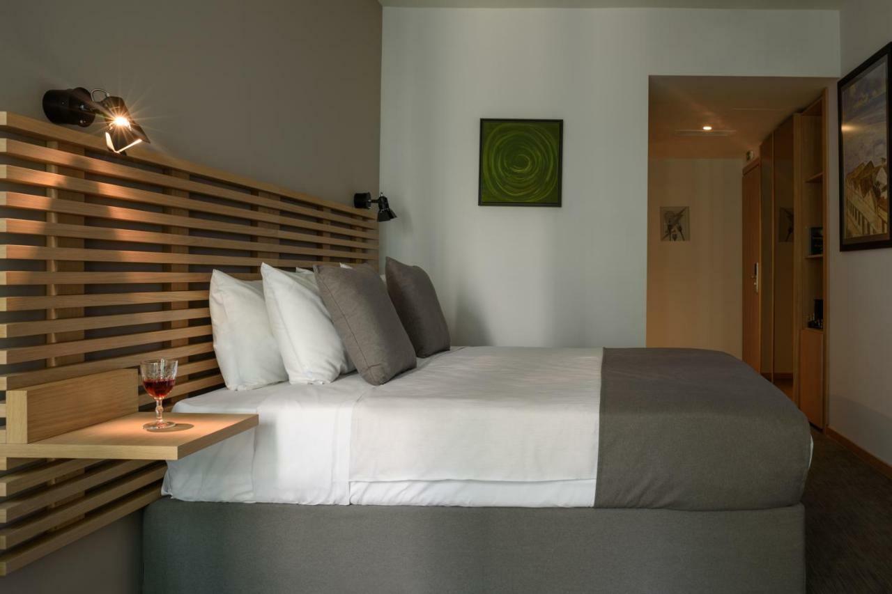 Fos Downtown Suites Athén Kültér fotó